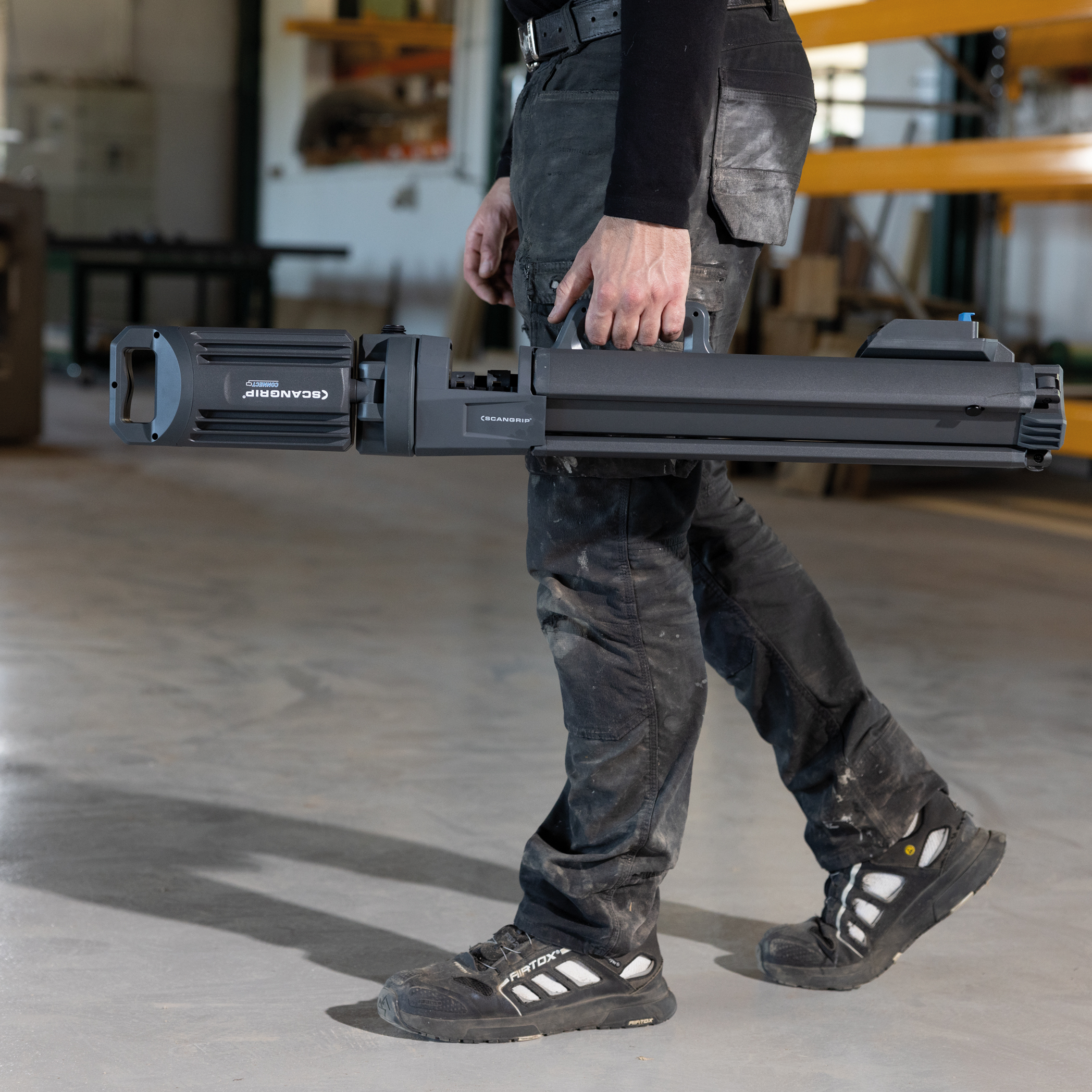 Scangrip Tower 5 Connect (03.6105C) - 5000 Lümen Entegre Tripodlu Çalışma Lambası - Görsel 3